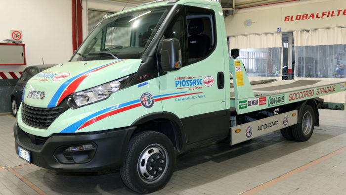 Soccorso stradale attivo h24 da carrozzeria Piossasco a Torino