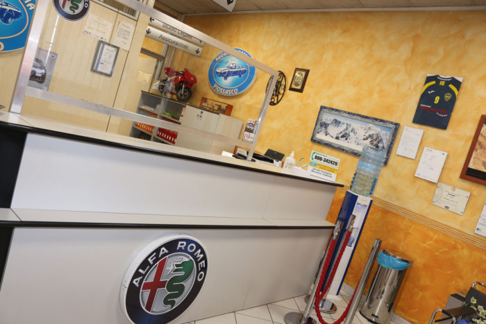 Carrozzeria Piossasco a Torino: accoglienza e benvenuto in officina Carrozzeria Piossasco a Torino: accoglienza e benvenuto in officina